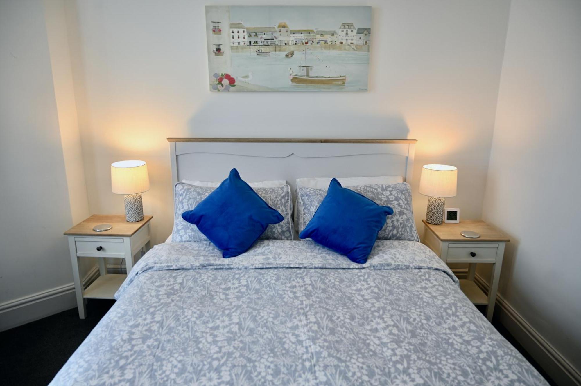 Holiday home Bay View, Sleeps 18, 7 Bedrooms, 7 Bathrooms, Seafront, *